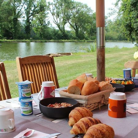 Bed and Breakfast La Chaumiere Du Tordoir Les Rues-des-Vignes Exterior foto